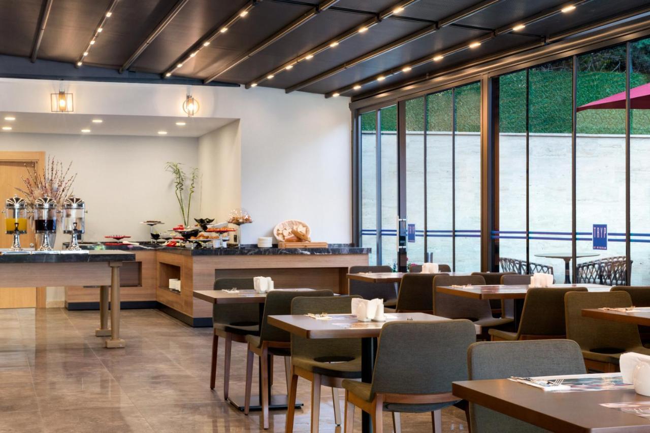 Tryp By Wyndham Istanbul Atasehir Hotell Exteriör bild