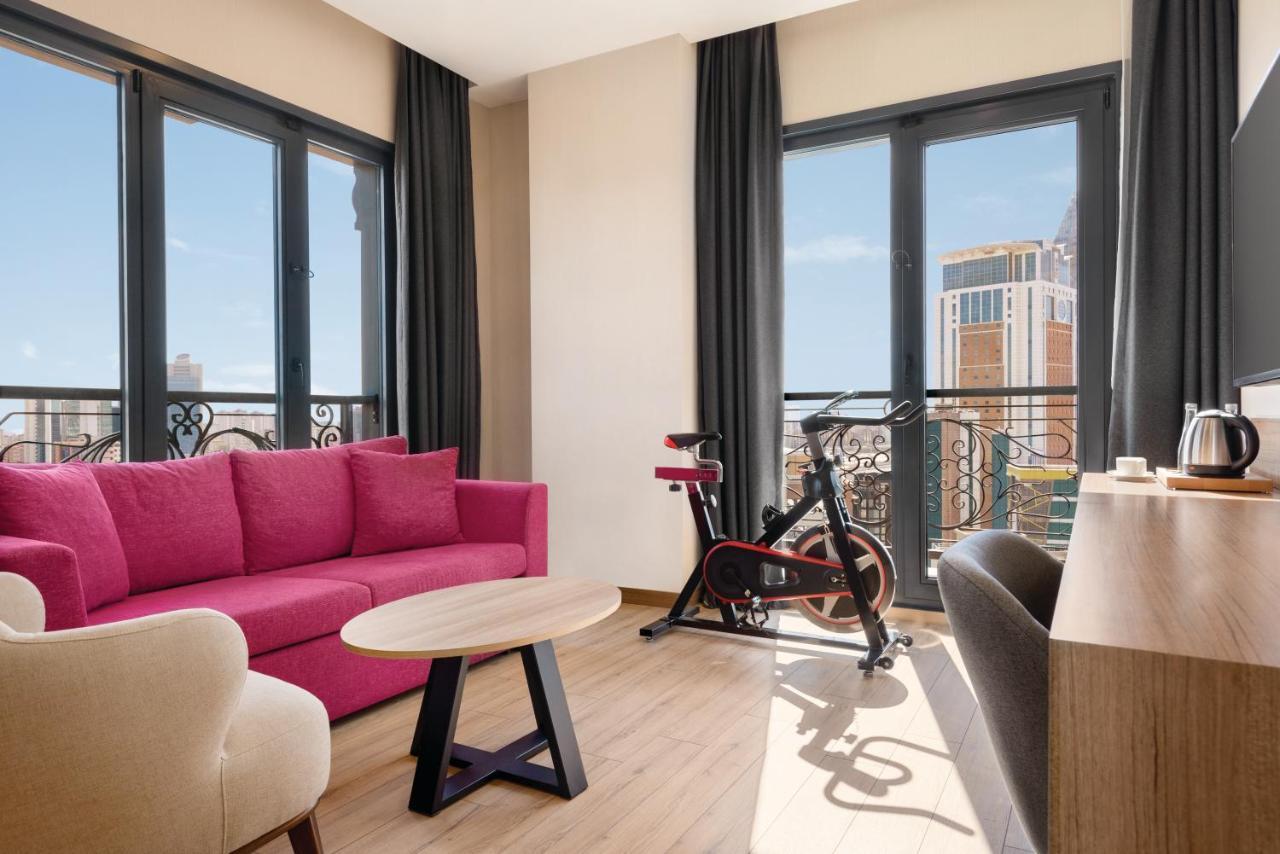 Tryp By Wyndham Istanbul Atasehir Hotell Exteriör bild