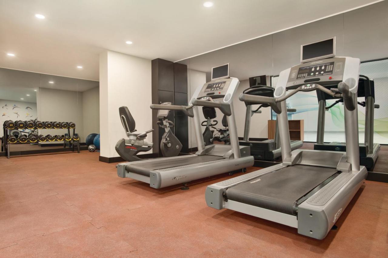 Tryp By Wyndham Istanbul Atasehir Hotell Exteriör bild