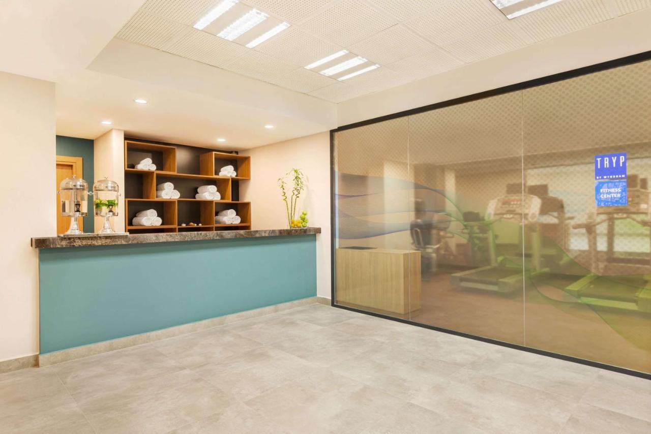Tryp By Wyndham Istanbul Atasehir Hotell Exteriör bild