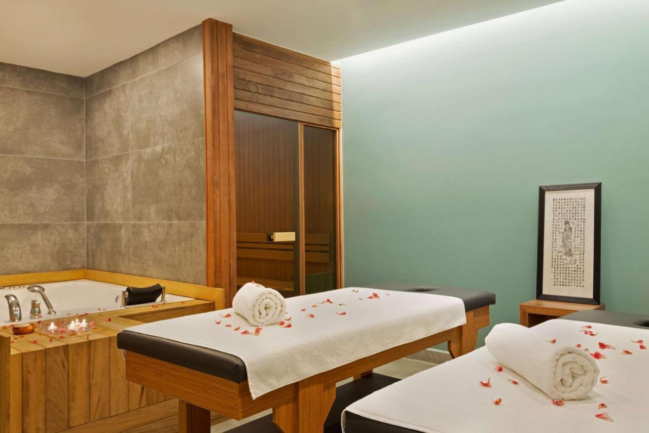 Tryp By Wyndham Istanbul Atasehir Hotell Exteriör bild
